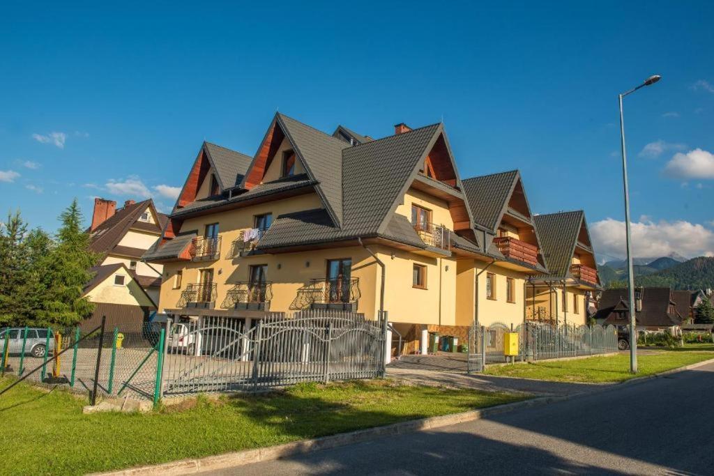 Apartamenty I Pokoje Goscinne Nowita Zakopane Buitenkant foto