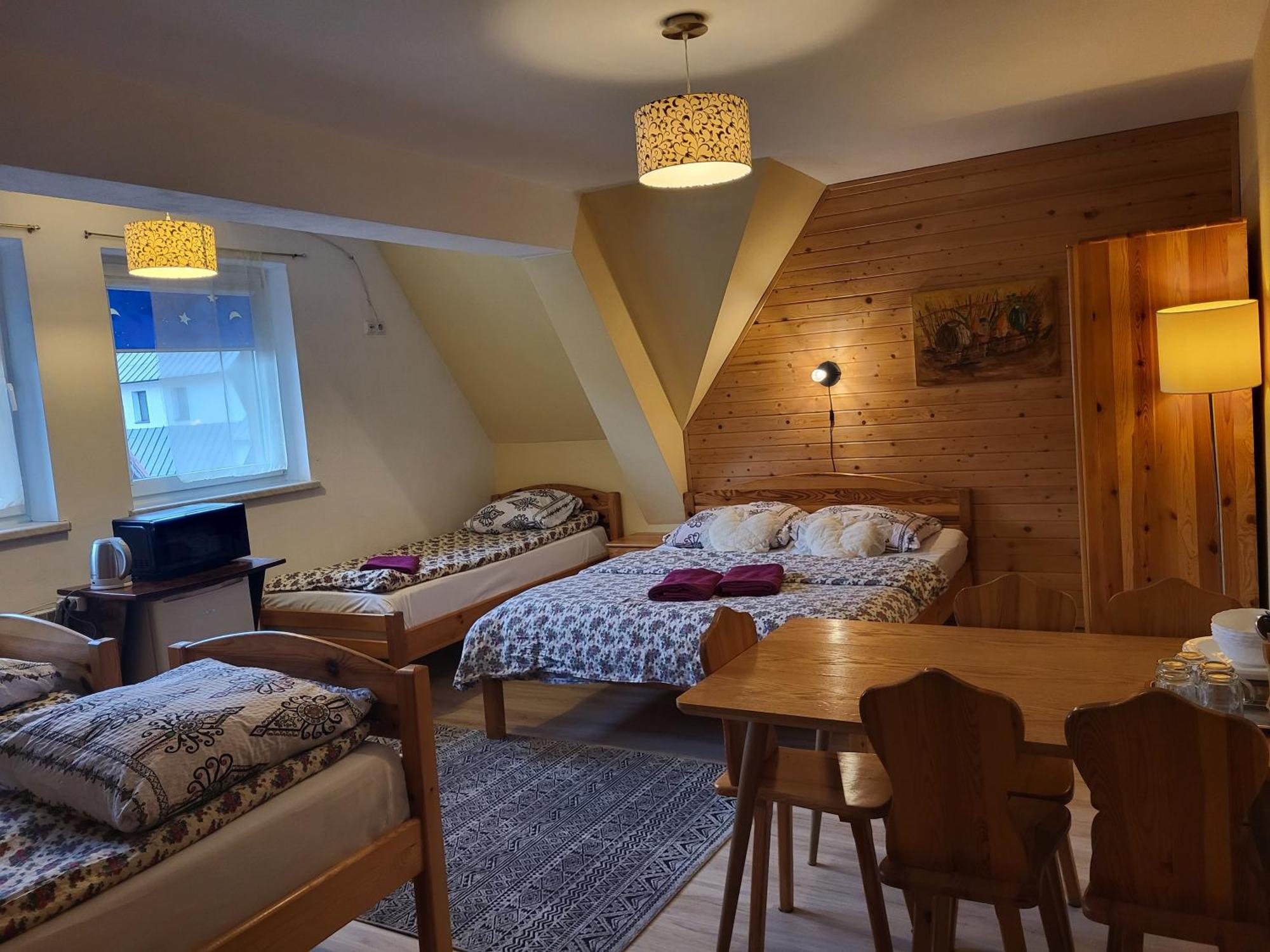 Apartamenty I Pokoje Goscinne Nowita Zakopane Kamer foto